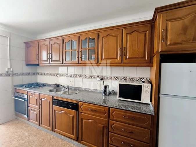 Apartamento T2 para Arrendamento em Santa Maria Maior e Monserrate e Meadela Foto 3