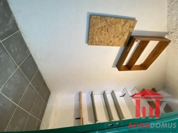 Loja para Arrendamento em Santa Clara