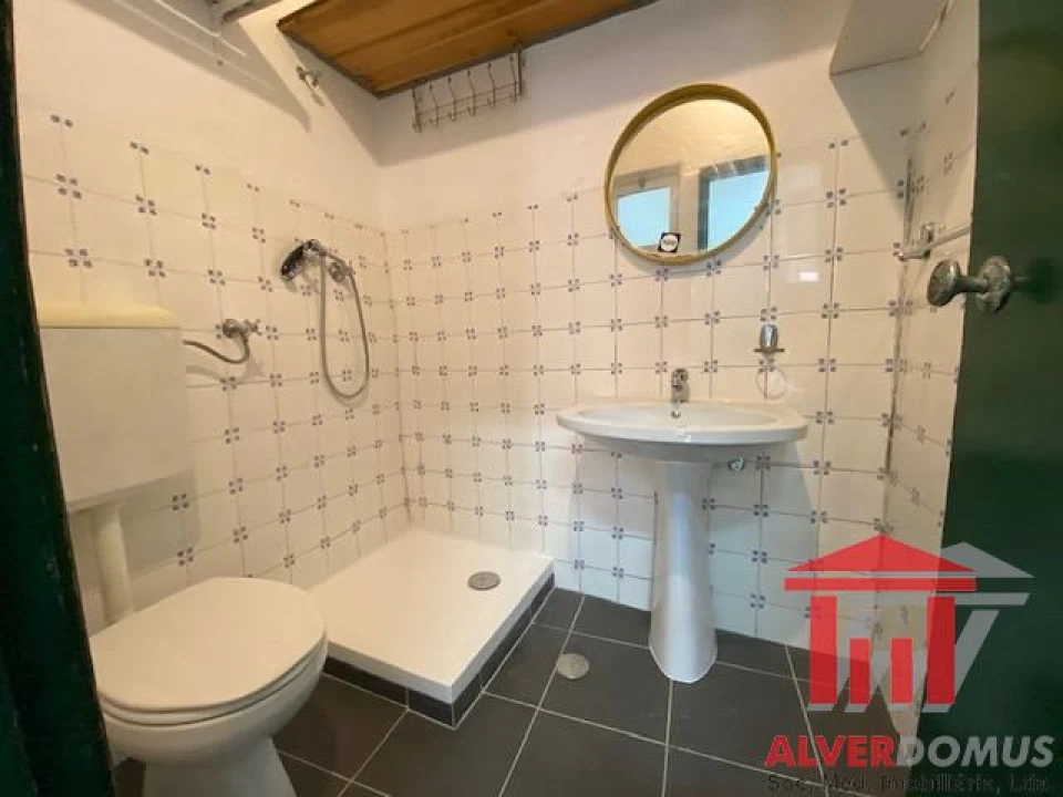 Loja para Arrendamento em Santa Clara Foto 4