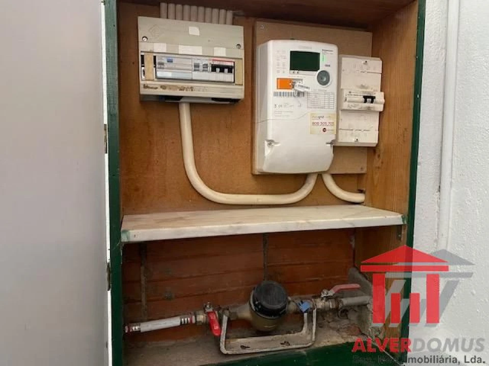 Loja para Arrendamento em Santa Clara Foto 15