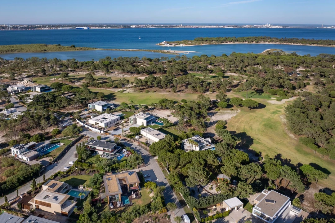 Moradia T4 para Venda em Carvalhal Foto 37