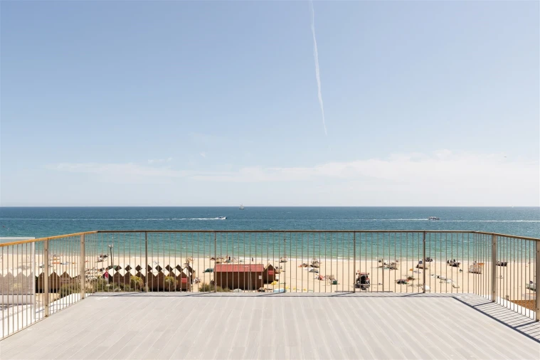 Apartamento T2 para Venda em Armação de Pera Foto 17