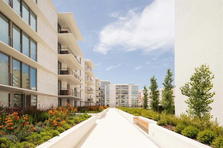 Apartamento T3 para Venda em Armação de Pera Foto 11