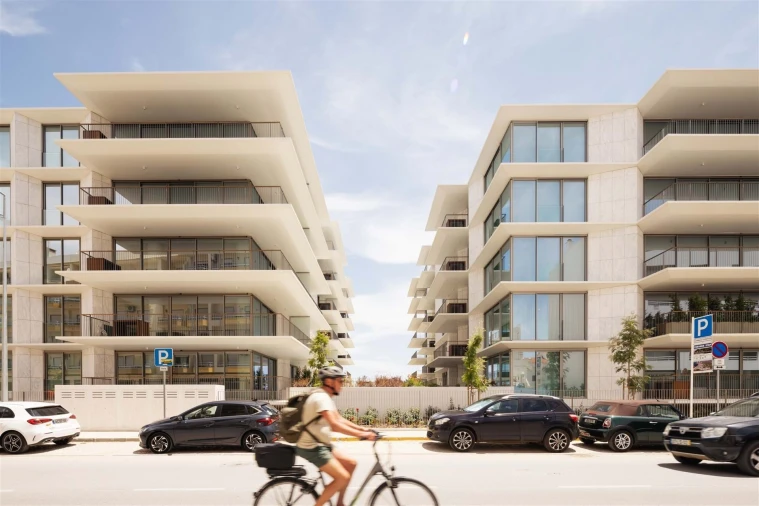 Apartamento T3 para Venda em Armação de Pera Foto 35