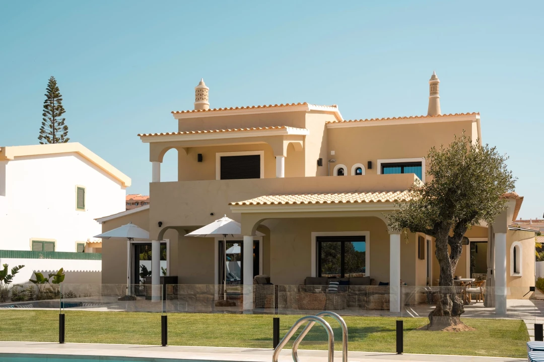 Moradia T5 para Venda em Guia Foto 34