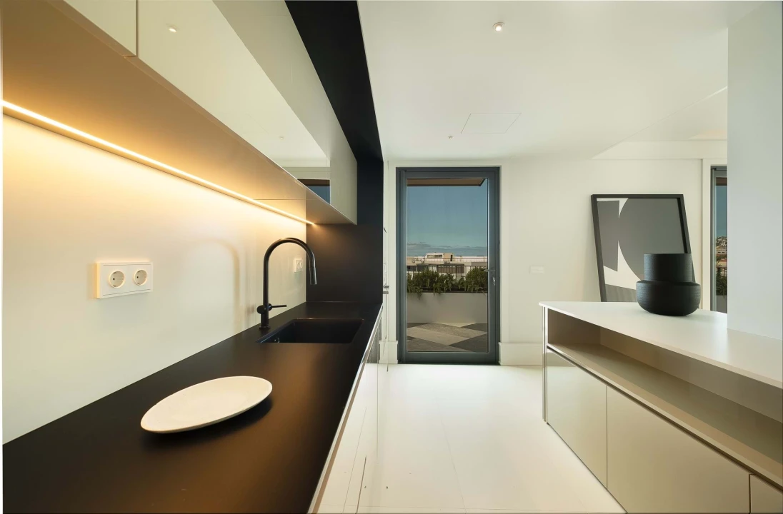 Apartamento T2 para Venda em Funchal (Santa Luzia) Foto 16