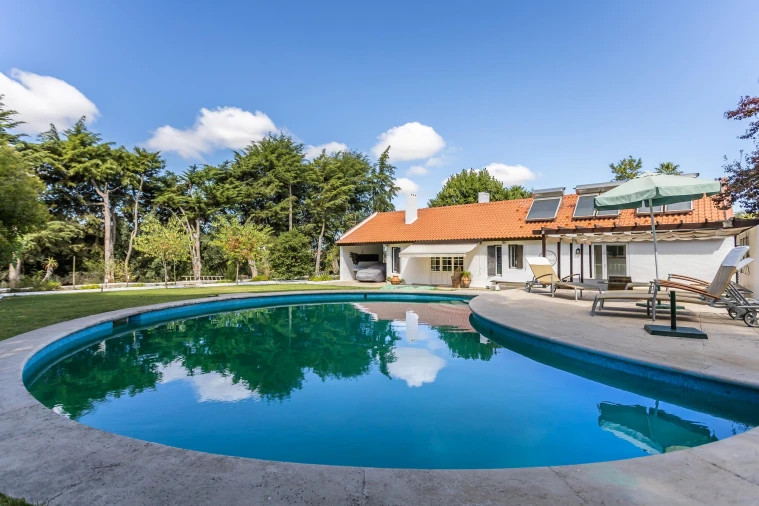 Moradia T7 para Venda em Azeitão (São Lourenço e São Simão)