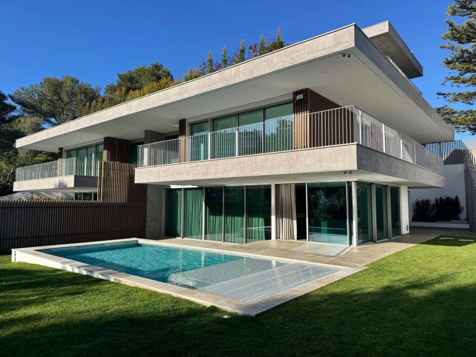 Apartamento T3 para Venda em Cascais e Estoril Foto 1