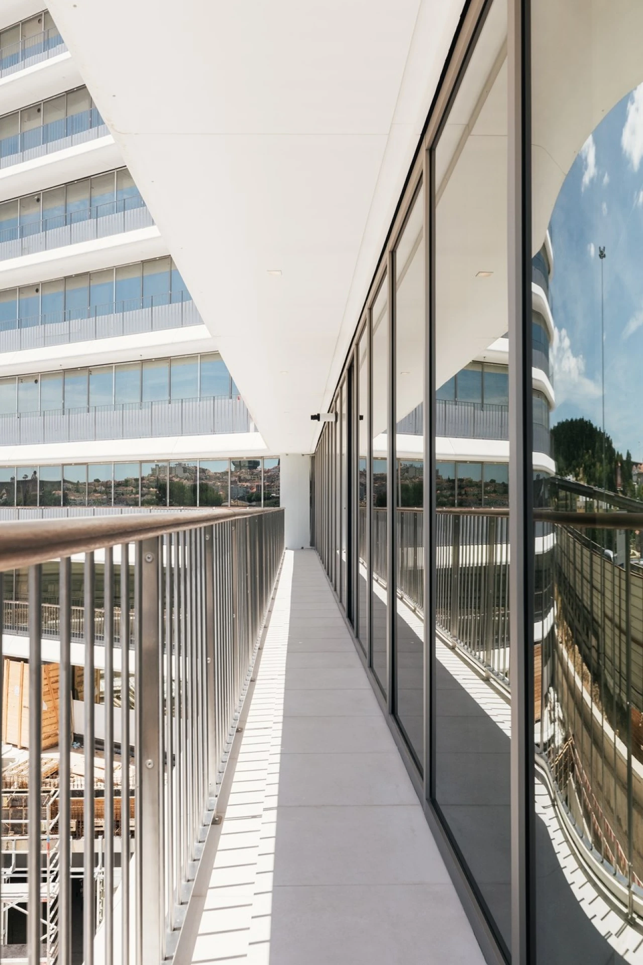 Apartamento T2 para Venda em Campolide Foto 37