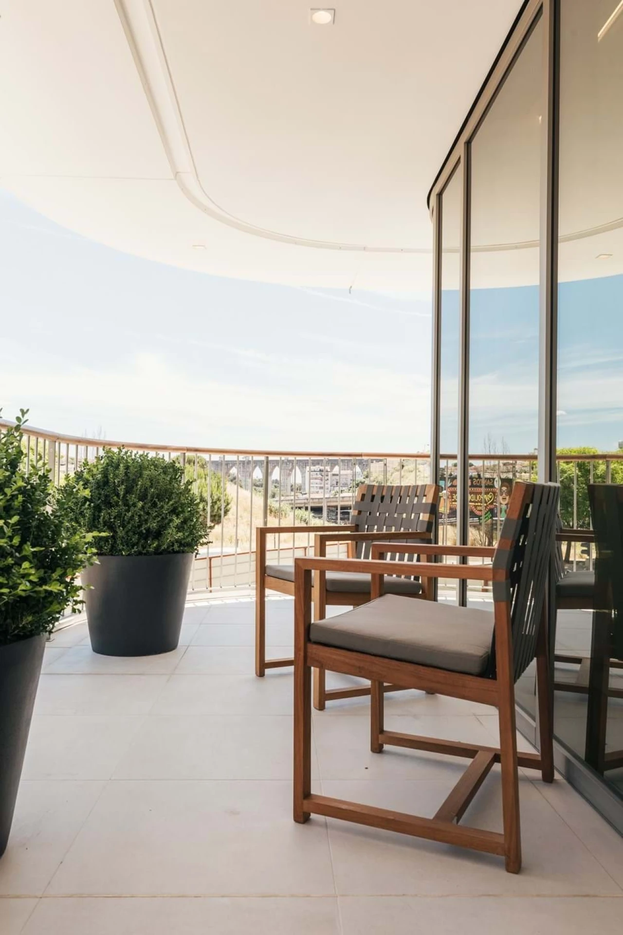 Apartamento T2 para Venda em Campolide Foto 36