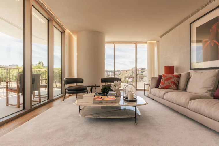 Apartamento T2 para Venda em Campolide Foto 1