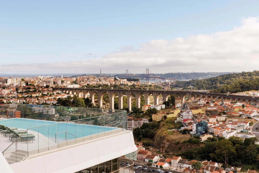 Apartamento T2 para Venda em Campolide Foto 24