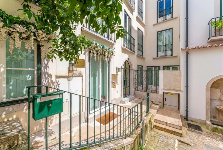 Apartamento T1 para Venda em Santo António Foto 12