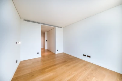 Apartamento T6 para Venda em Campolide