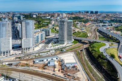 Apartamento T6 para Venda em Campolide