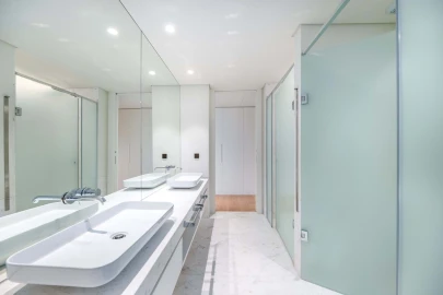 Apartamento T6 para Venda em Campolide