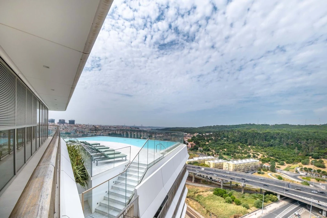 Apartamento T6 para Venda em Campolide Foto 64
