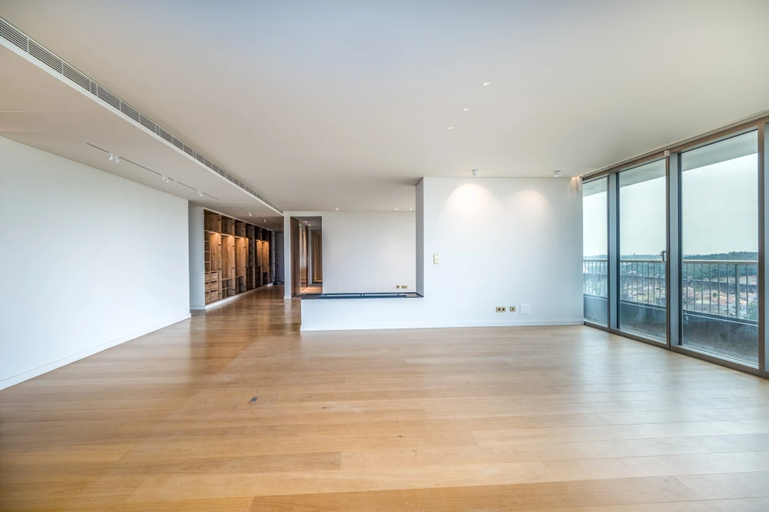 Apartamento T6 para Venda em Campolide Foto 38