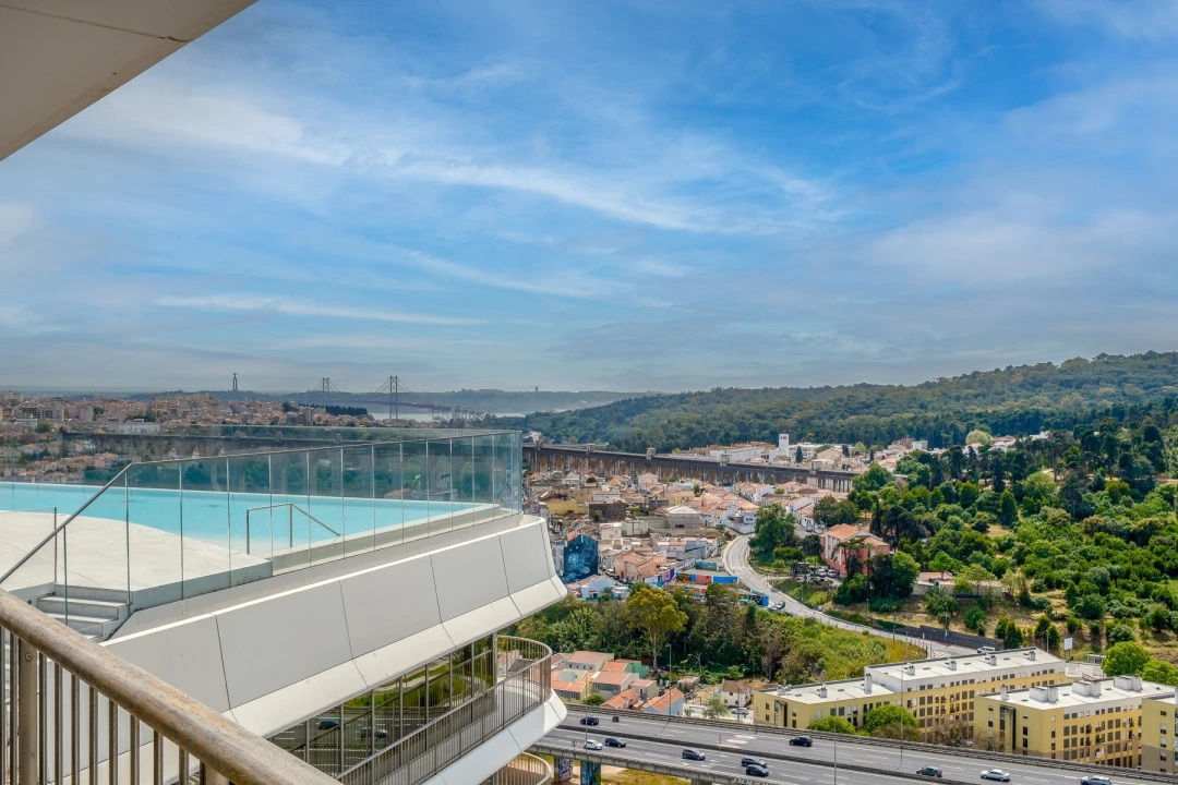 Apartamento T6 para Venda em Campolide Foto 90
