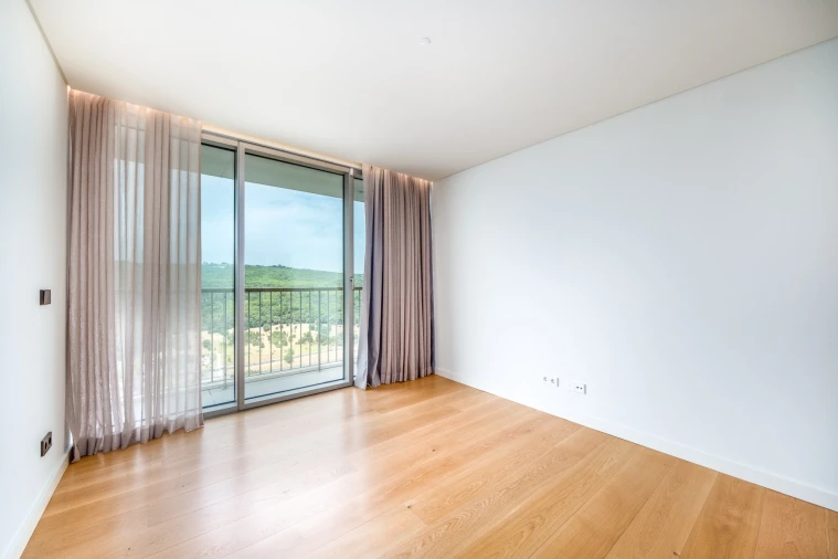 Apartamento T6 para Venda em Campolide Foto 44