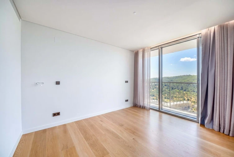 Apartamento T6 para Venda em Campolide Foto 45