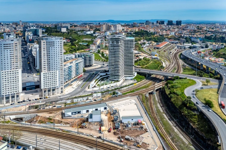 Apartamento T6 para Venda em Campolide Foto 109
