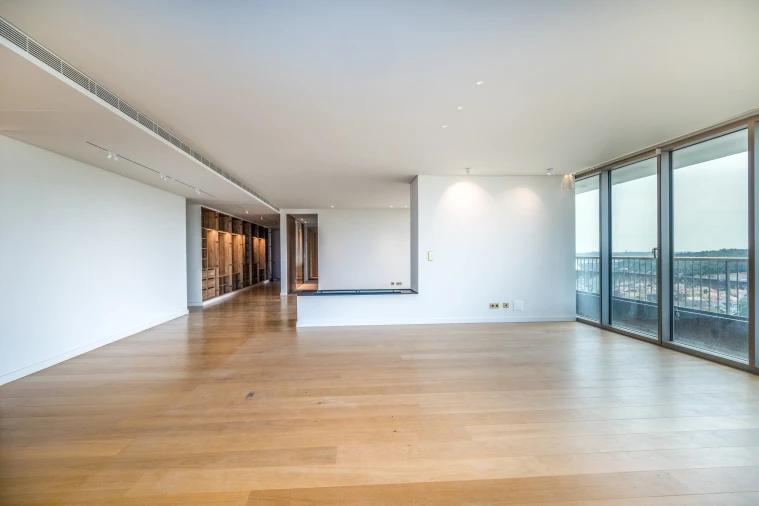 Apartamento T6 para Venda em Campolide Foto 38