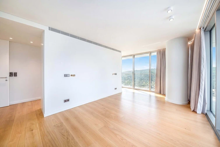 Apartamento T6 para Venda em Campolide Foto 33