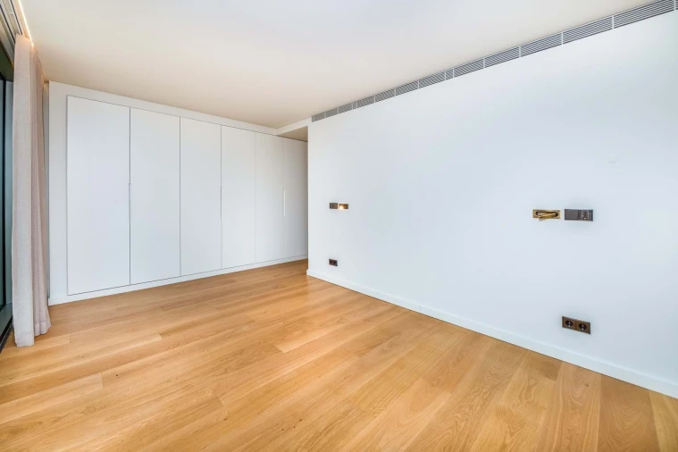 Apartamento T6 para Venda em Campolide Foto 36
