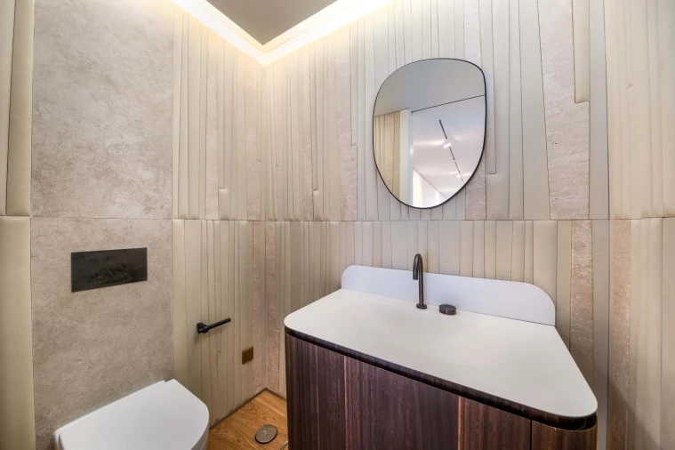 Apartamento T6 para Venda em Campolide Foto 14