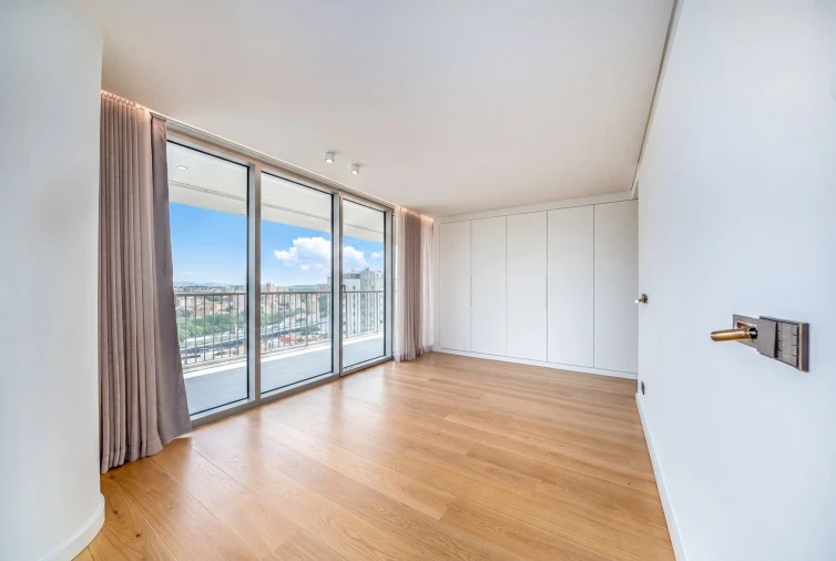 Apartamento T6 para Venda em Campolide Foto 34