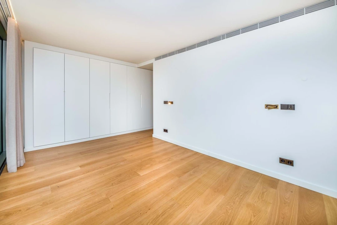 Apartamento T6 para Venda em Campolide Foto 36