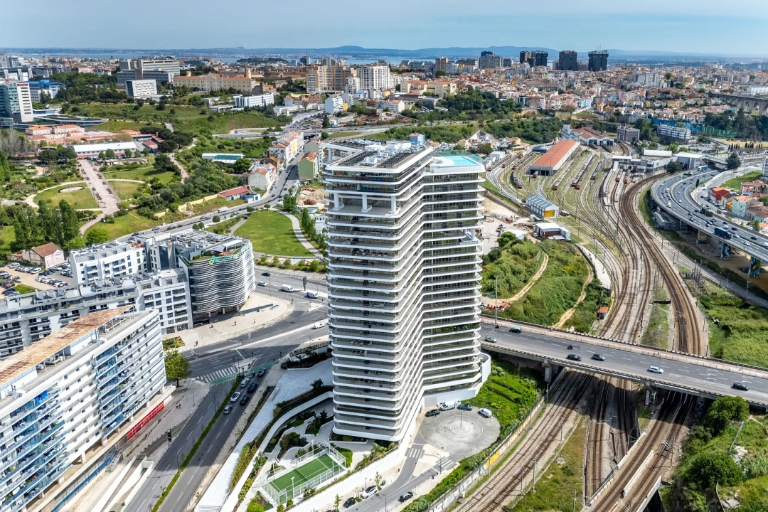 Apartamento T6 para Venda em Campolide Foto 111