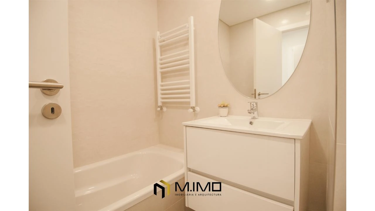 Apartamento T2 para Venda em Buarcos Foto 4