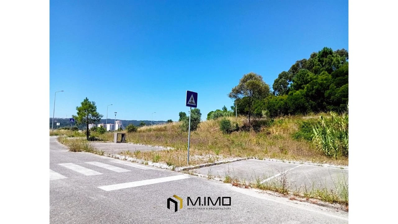 Terreno para Venda em Tavarede Foto 4