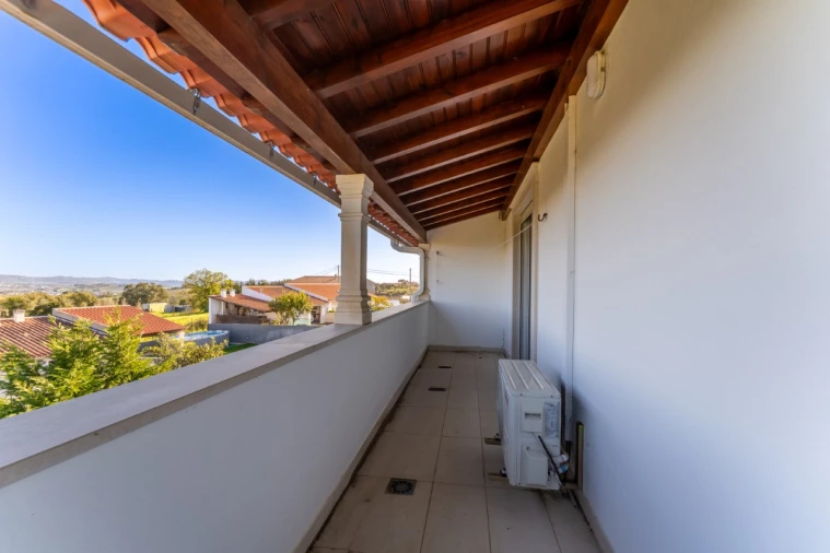 Moradia T3 para Venda em Barrio Foto 47