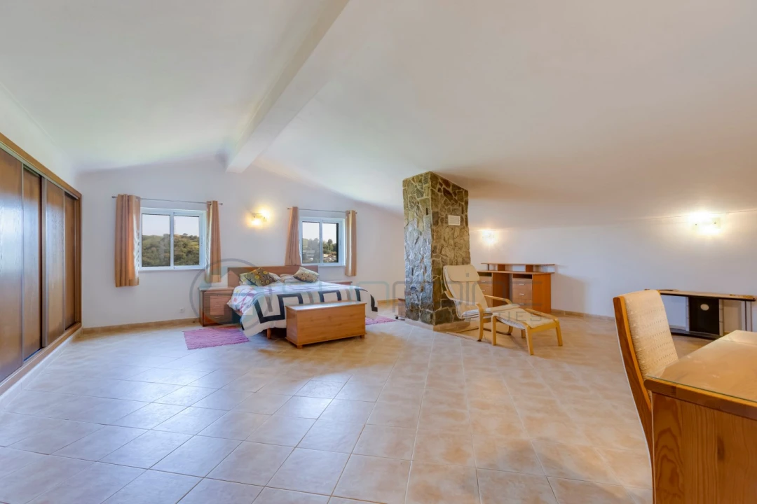 Moradia T4 para Venda em Bensafrim e Barão de São João Foto 20