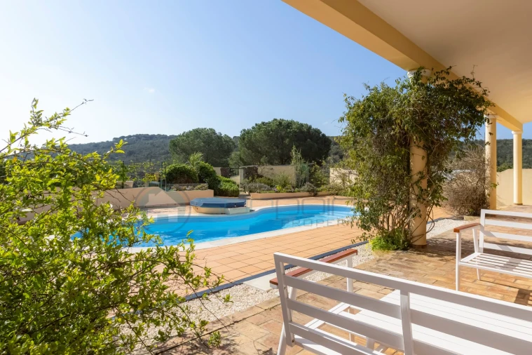 Moradia T4 para Venda em Bensafrim e Barão de São João Foto 29