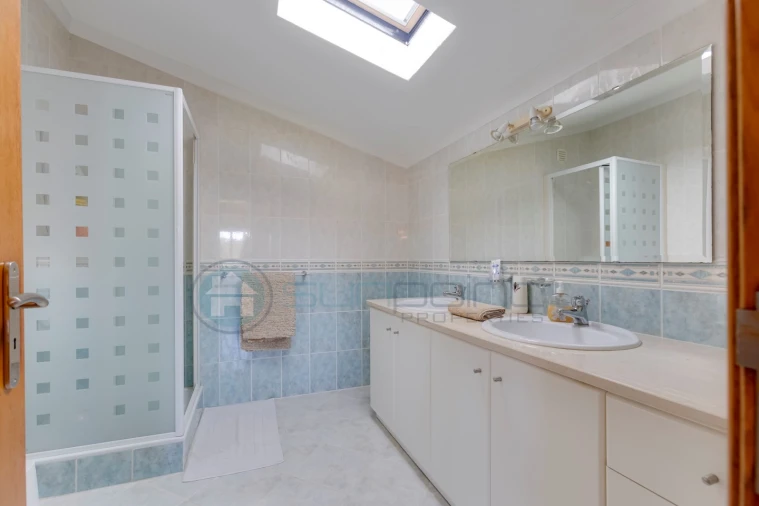 Moradia T4 para Venda em Bensafrim e Barão de São João Foto 25