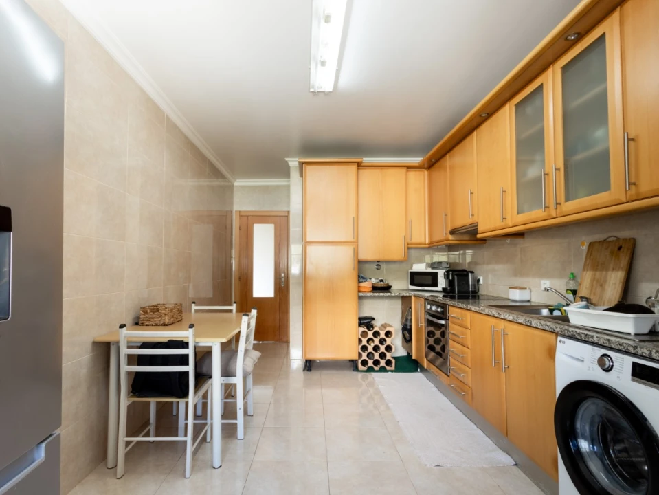 Apartamento T1 para Venda em Buarcos Foto 14