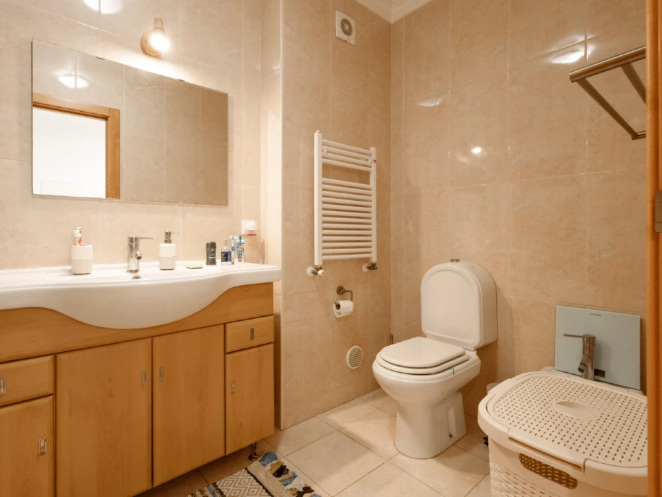 Apartamento T1 para Venda em Buarcos Foto 6