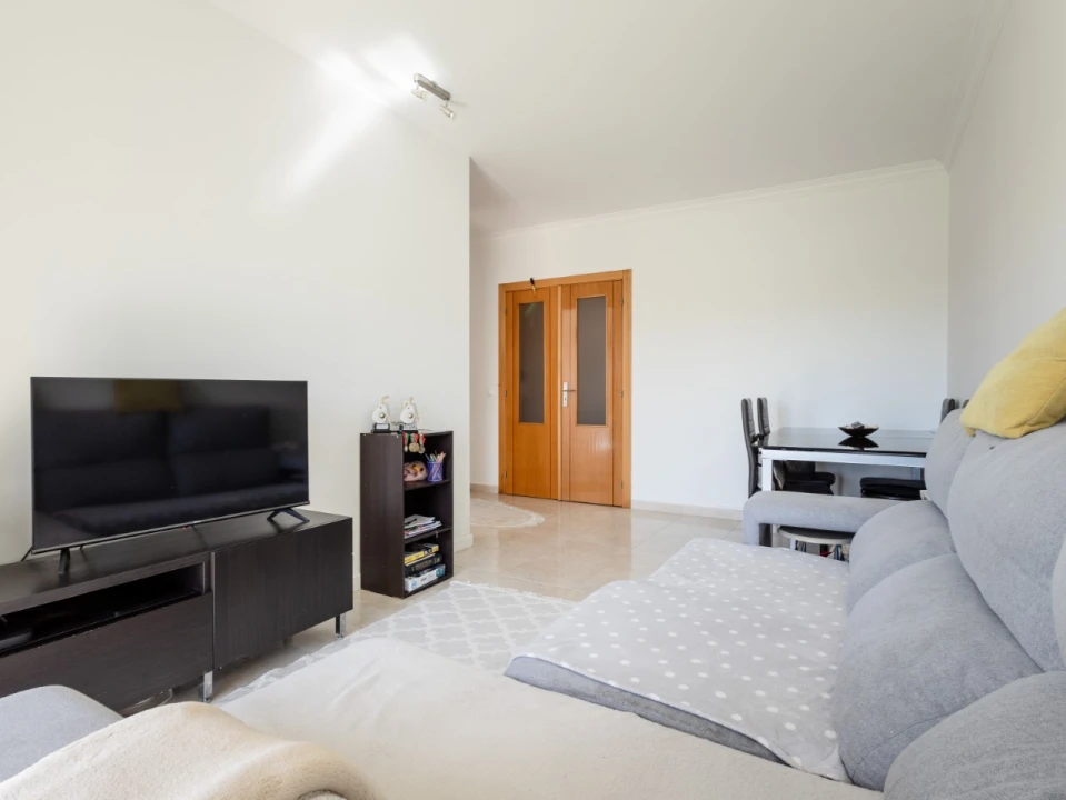 Apartamento T1 para Venda em Buarcos Foto 2