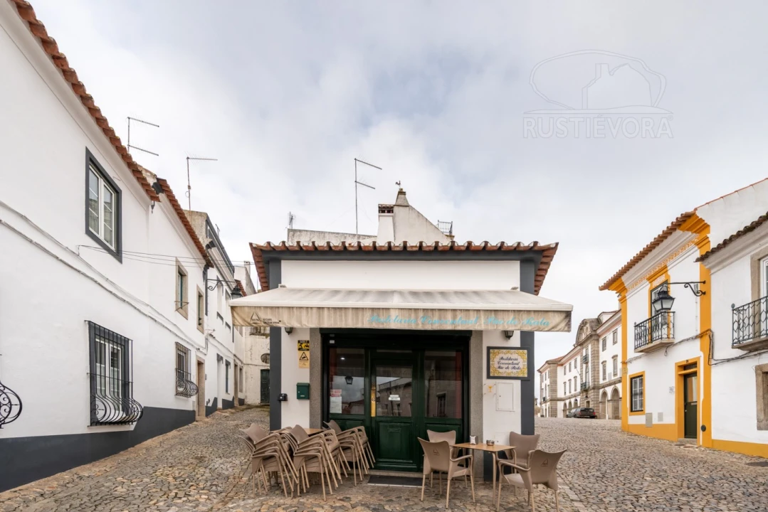 Moradia T2 para Venda em Évora (São Mamede, Sé, São Pedro e Santo Antão) Foto 3