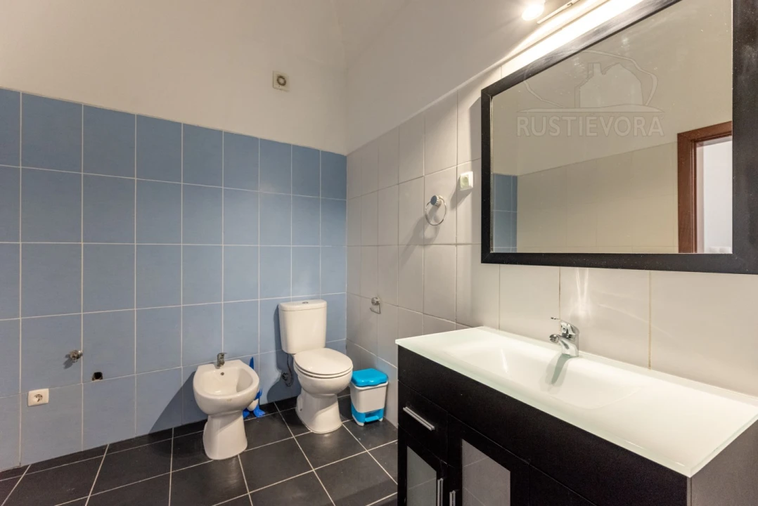 Moradia T2 para Venda em Évora (São Mamede, Sé, São Pedro e Santo Antão) Foto 8