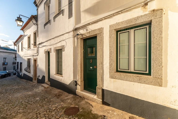 Moradia T2 para Venda em Évora (São Mamede, Sé, São Pedro e Santo Antão) Foto 1