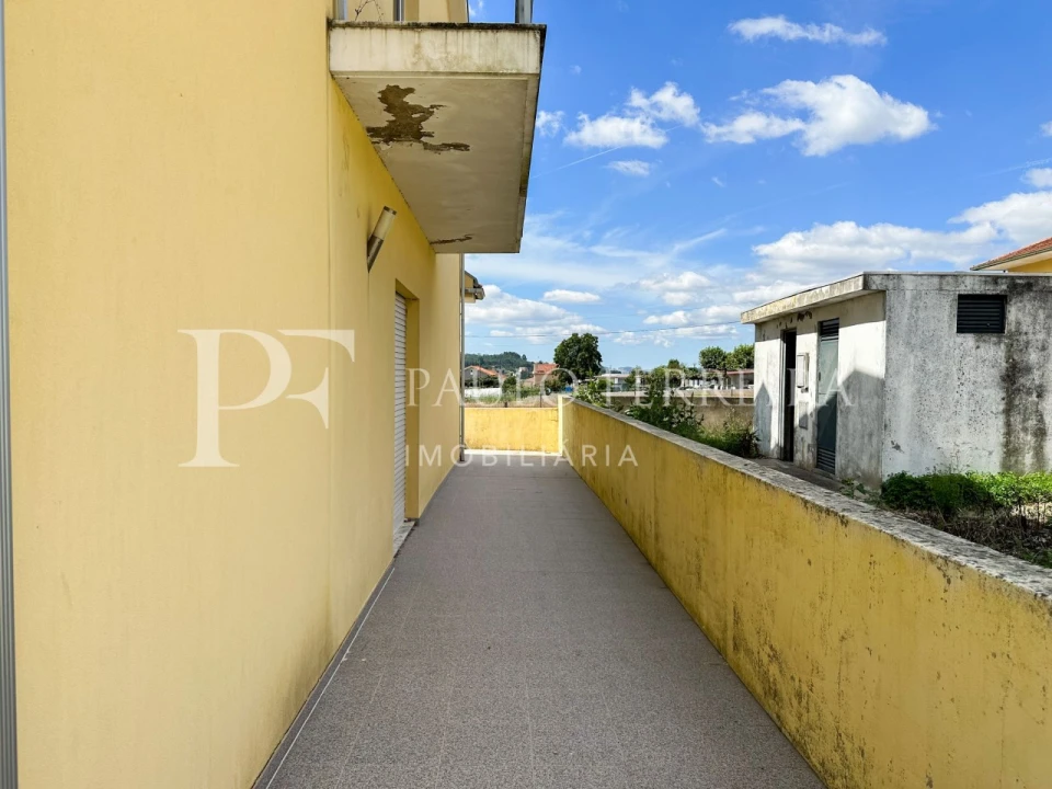 Moradia T3 para Arrendamento em Vale (São Cosme), Telhado e Portela Foto 4