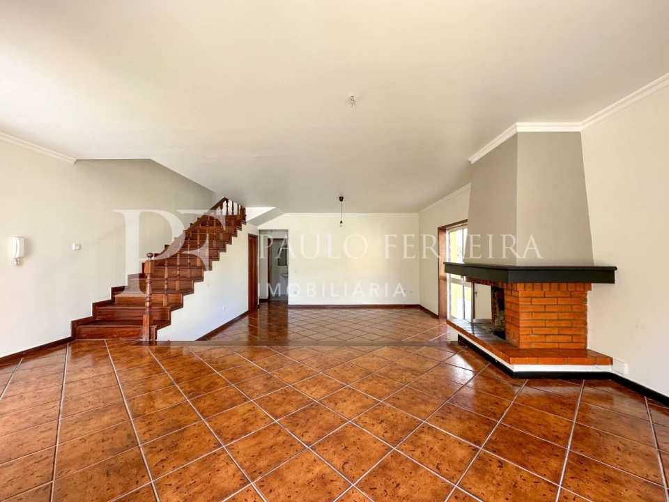 Moradia T3 para Arrendamento em Vale (São Cosme), Telhado e Portela Foto 9