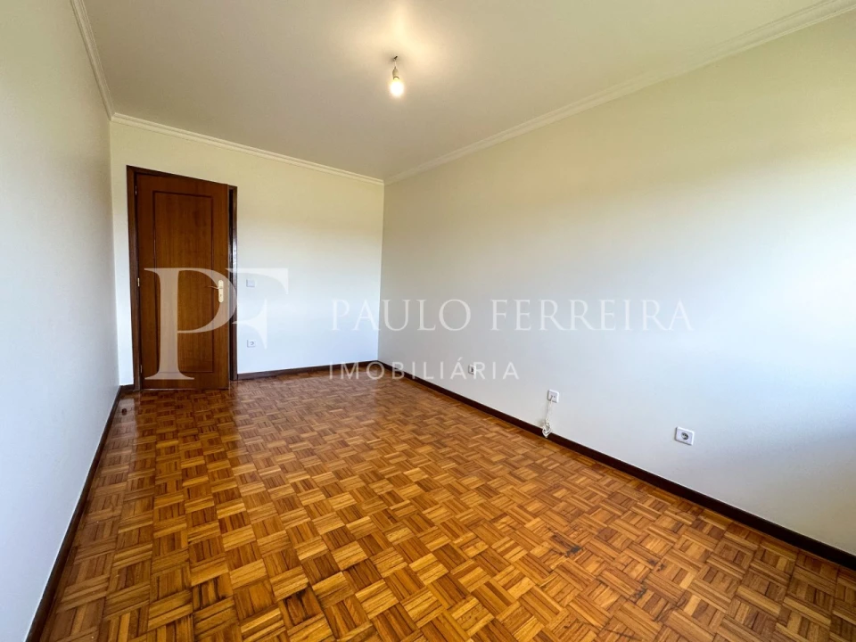 Moradia T3 para Arrendamento em Vale (São Cosme), Telhado e Portela Foto 18