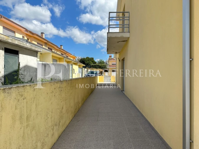 Moradia T3 para Arrendamento em Vale (São Cosme), Telhado e Portela Foto 5