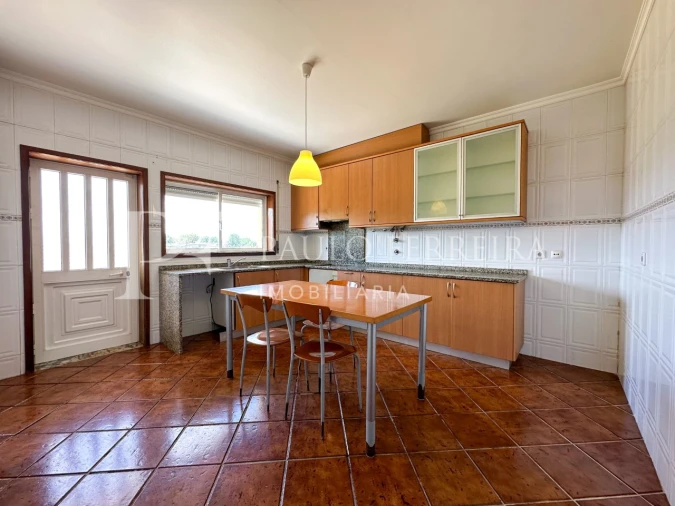 Moradia T3 para Arrendamento em Vale (São Cosme), Telhado e Portela Foto 11